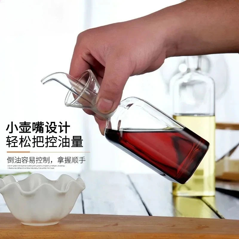 Kitchen Pouring Oil Kettle Leakproof Soy Sauce Kettle Heat-resistant