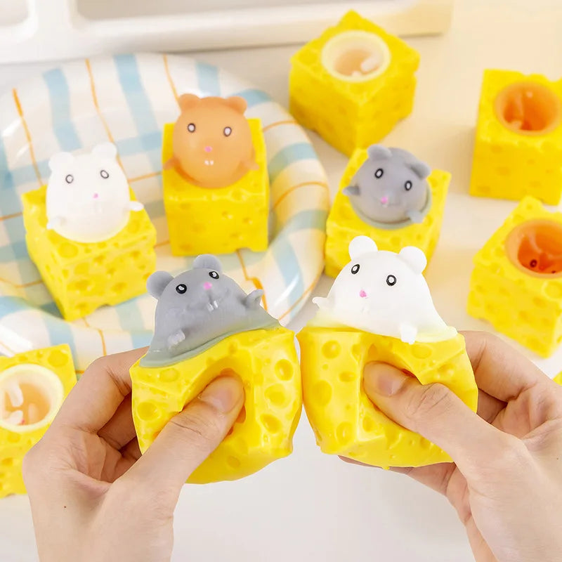 NEW KIDS Squeezing Squirrel Cup Toys Decompression Fidget Antistress