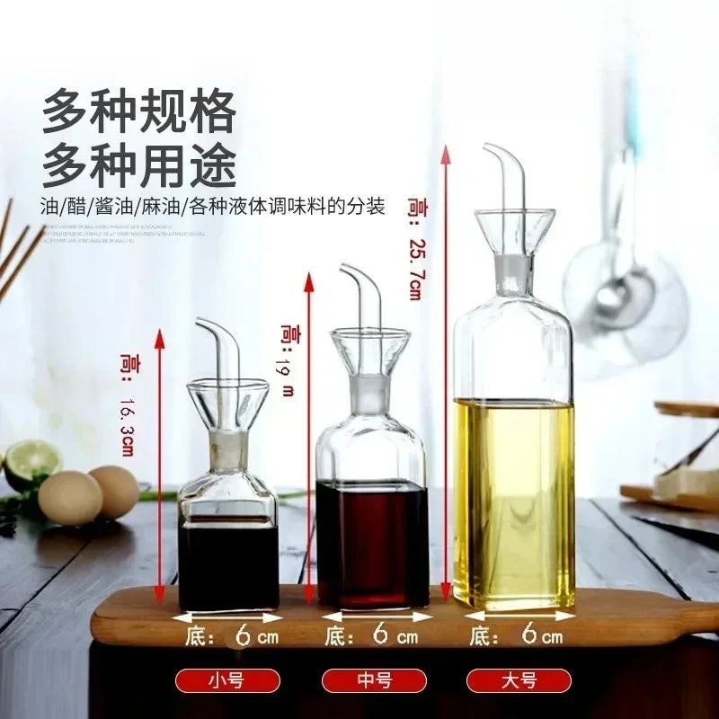 Kitchen Pouring Oil Kettle Leakproof Soy Sauce Kettle Heat-resistant