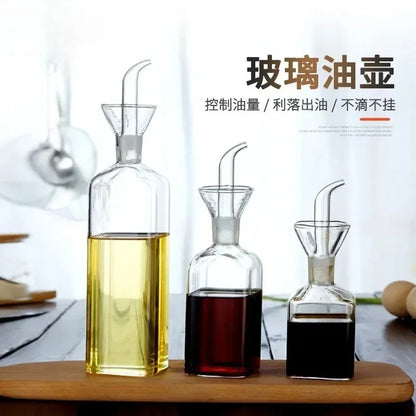 Kitchen Pouring Oil Kettle Leakproof Soy Sauce Kettle Heat-resistant